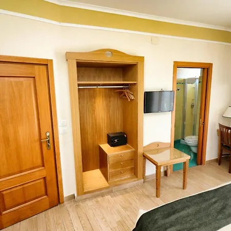 Tourist Hotel 3*