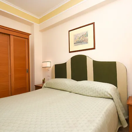 Tourist Hotel