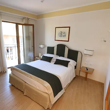 Tourist 3* Península Sorrentina