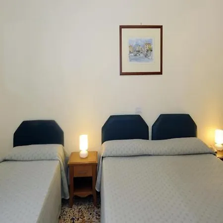 Tourist Otel